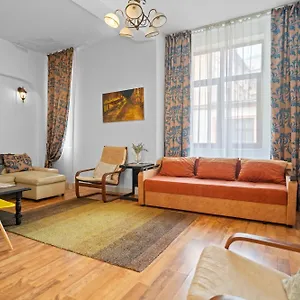 Golden Residences - & Penthouse In Old Town Appartamento